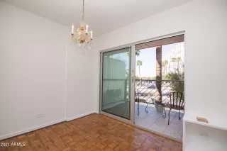 Photo #6: 6201285 Listing