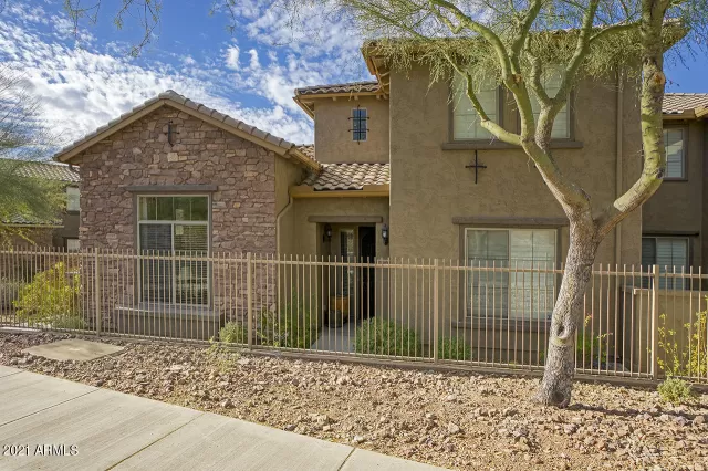 MLS: 6201335 Condo For Sale