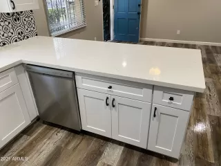 Photo #2: 6201420 Listing 