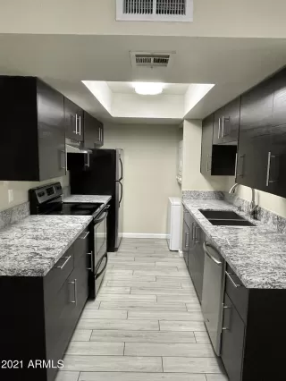 Photo #6: 6201468 Listing