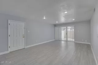 Photo #4: 6201489 Listing