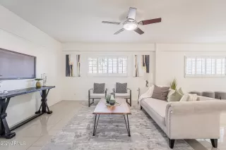 Photo #5: 6201497 Listing 