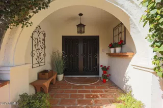 Photo #1: 6201917 Listing