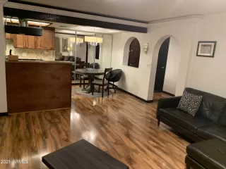 Photo #5: 6201918 Listing 