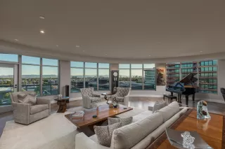 Photo #4: 6201943 Listing 