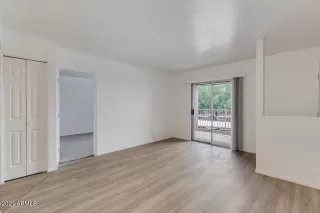 Photo #3: 6201977 Listing