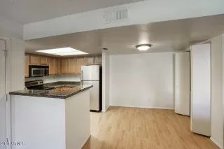 Photo #3: 6202132 Listing 