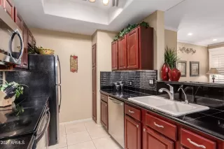 Photo #2: 6202134 Listing