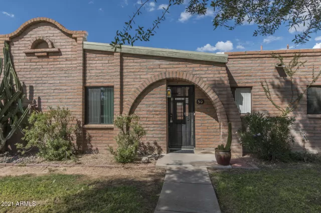 MLS: 6202175 Condo For Sale