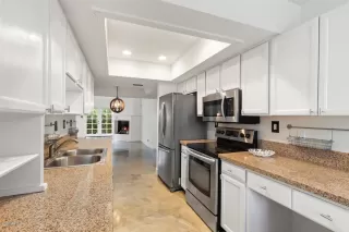 Photo #6: 6202403 Listing 