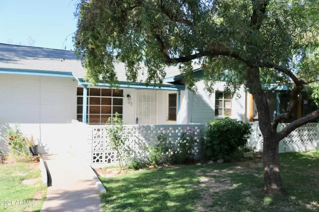 MLS: 6202474 Condo For Sale