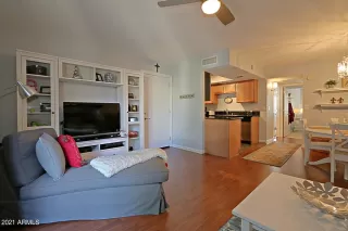 Photo #3: 6202553 Listing