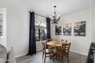 Photo #3: 6202617 Listing