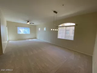 Photo #4: 6202647 Listing