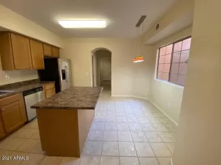 Photo #6: 6202647 Listing