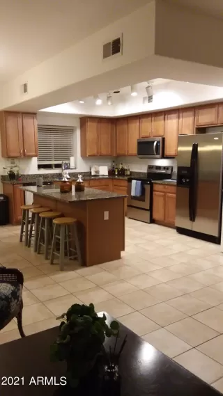 Photo #5: 6202679 Listing