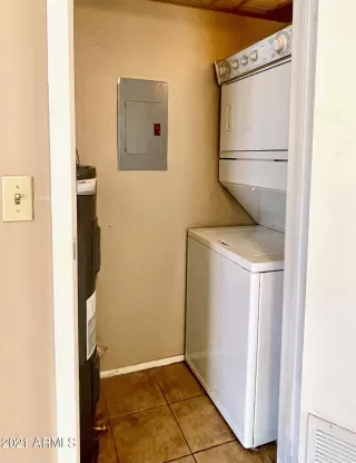 Photo #6: 6202706 Listing