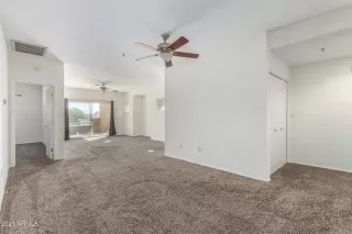 Photo #6: 6202774 Listing