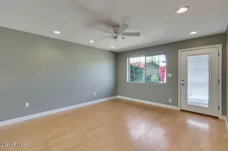 Photo #3: 6202784 Listing