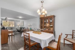 Photo #5: 6202807 Listing