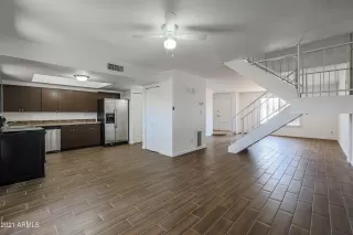 Photo #4: 6202818 Listing