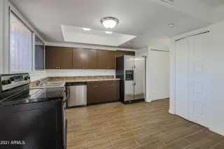 Photo #6: 6202818 Listing