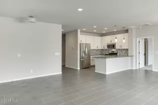 Photo #5: 6203193 Listing