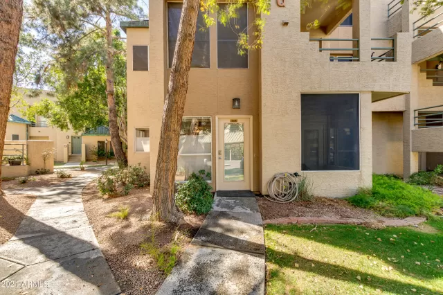 MLS: 6203291 Condo For Sale