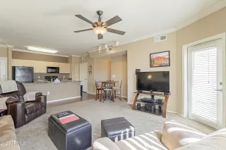 Photo #6: 6203344 Listing