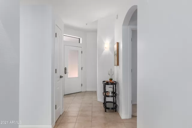 MLS: 6203488 Condo For Sale