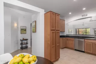 Photo #5: 6203488 Listing