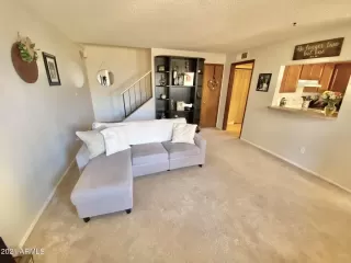 Photo #1: 6203571 Listing 