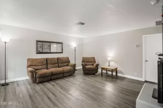 Photo #6: 6203596 Listing