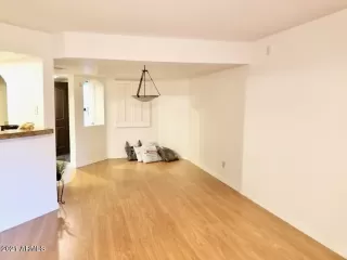 Photo #4: 6203731 Listing 