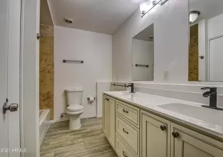 Photo #3: 6203762 Listing