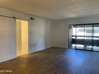 Photo #3: 6203917 Listing 