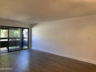 Photo #5: 6203917 Listing 