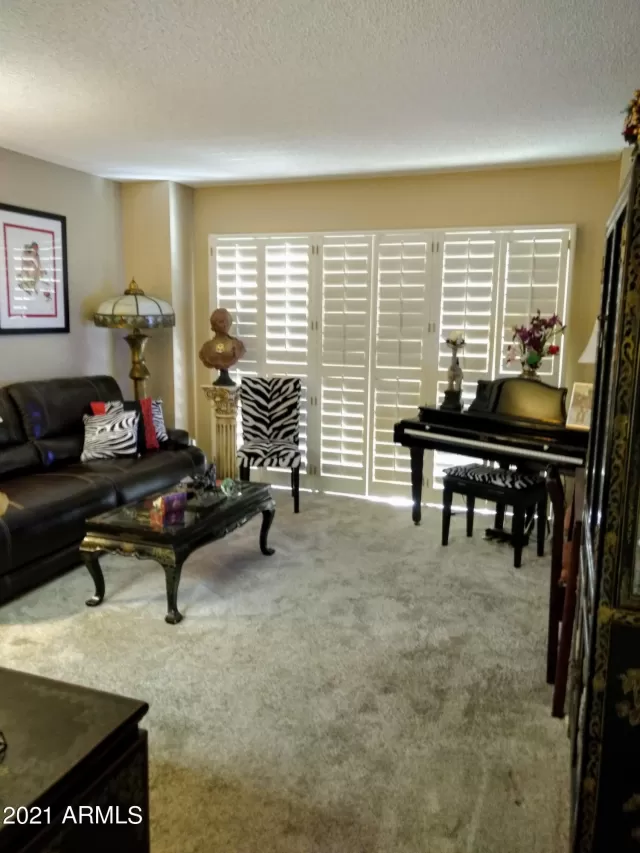 MLS: 6204087 Condo For Sale