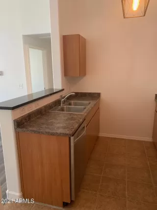 Photo #4: 6204197 Listing