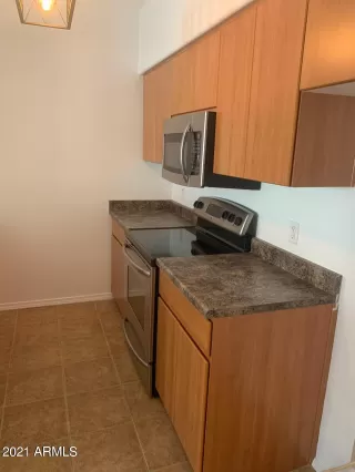 Photo #5: 6204197 Listing