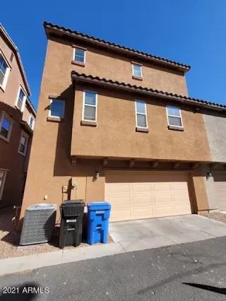 Photo #2: 6204319 Listing 