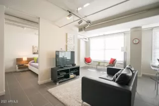 Photo #5: 6204364 Listing