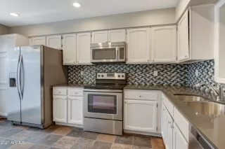 Photo #3: 6204523 Listing