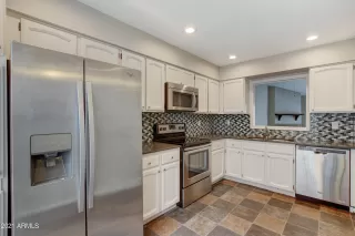 Photo #4: 6204523 Listing