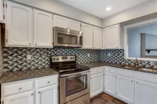 Photo #6: 6204523 Listing