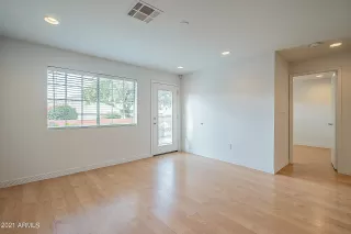 Photo #6: 6204533 Listing