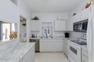 Photo #2: 6204577 Listing