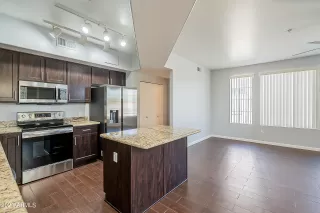 Photo #6: 6204635 Listing