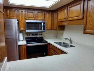 Photo #1: 6204700 Listing