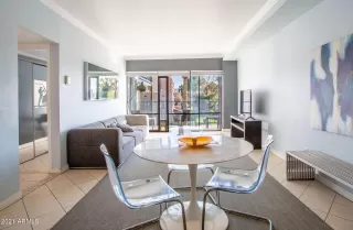 Photo #2: 6204785 Listing